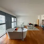 Slim's Loft Linate Airport *