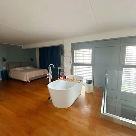 Slim's Loft Linate Airport Milaan